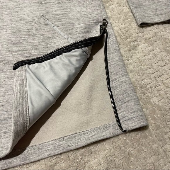 WOMEN’S AVALANCHE OUTDOORS SUPPKY COMPANY HOODIE - Picture 5 of 5